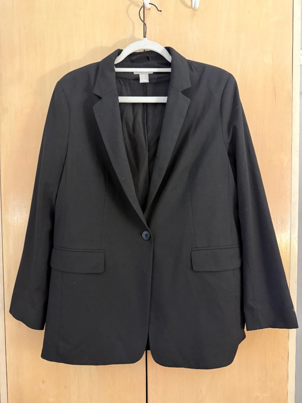 H&M Woman’s Tailored Black Blazer